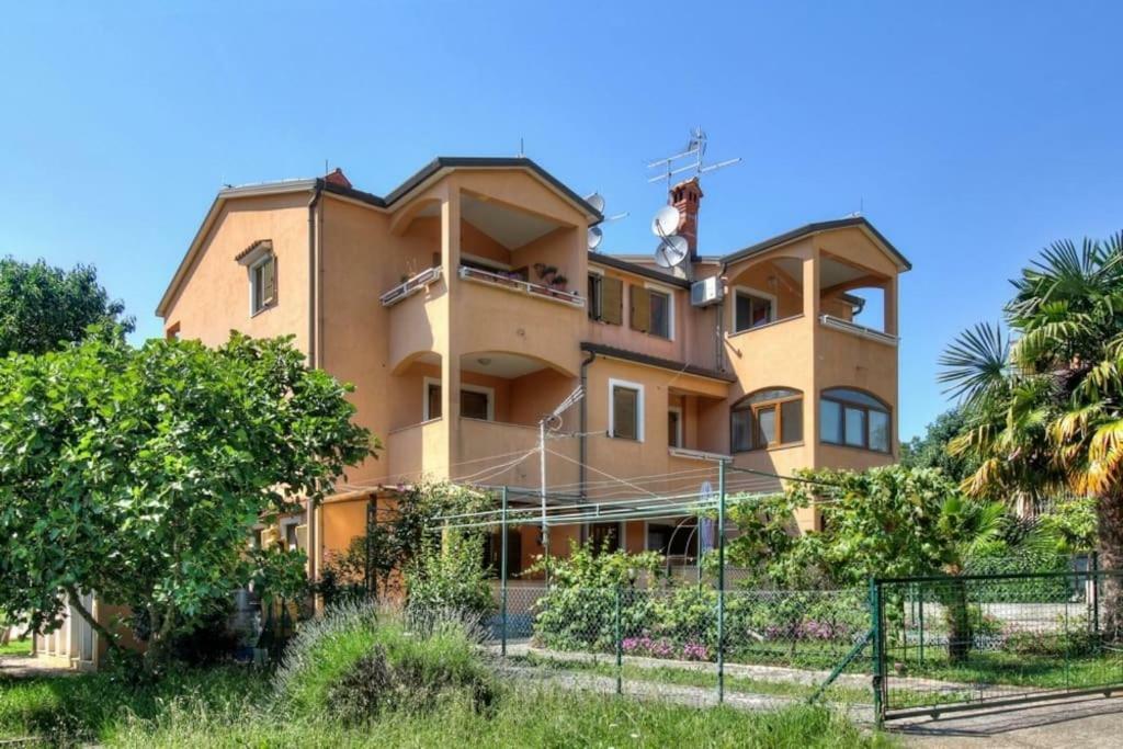 Apartments Kanegra 우마그 외부 사진